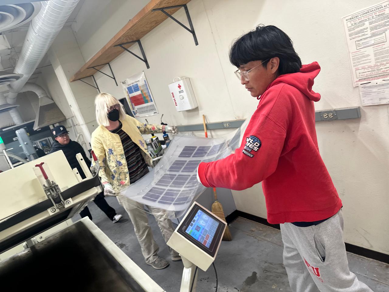 photo: students visiting UNM